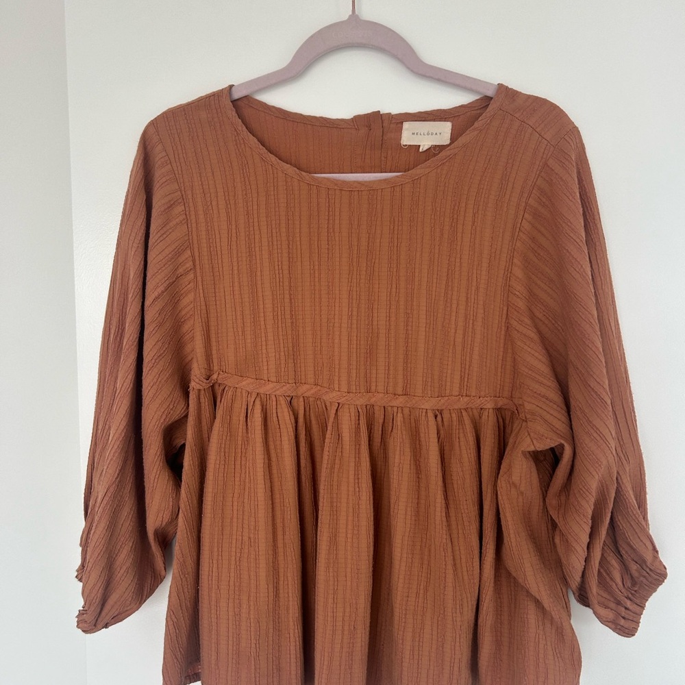 Women's orange/earthy Top